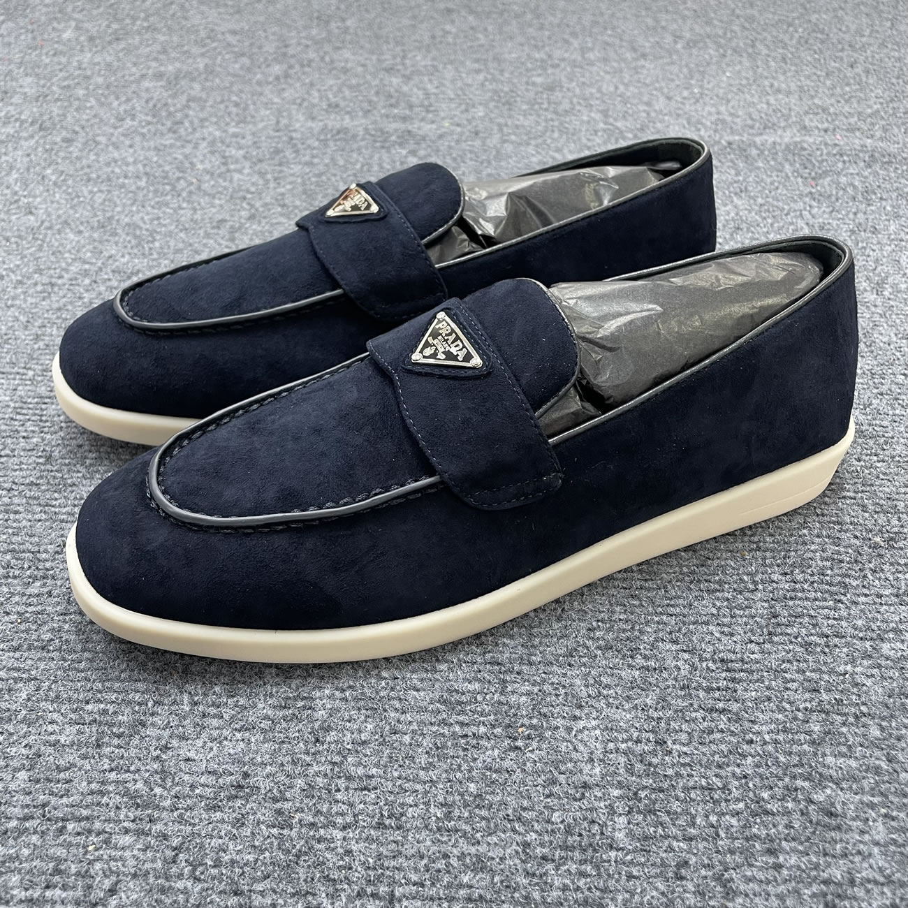 Prada Logo Suede Loafers (4) - newkick.cc